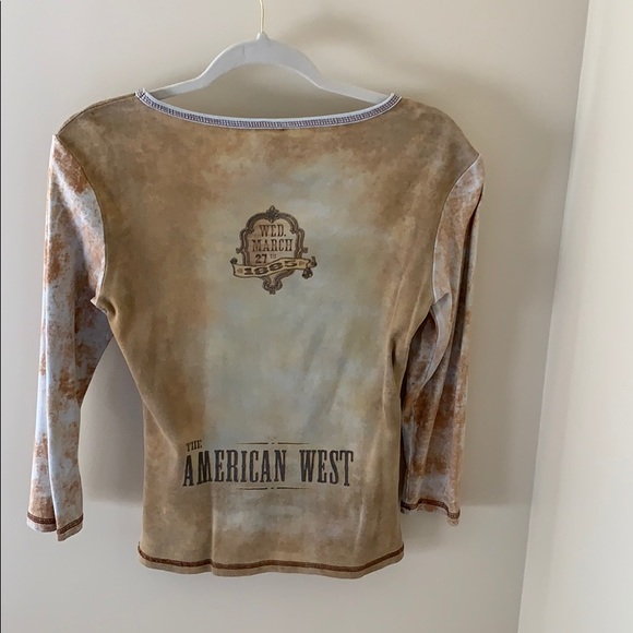 Top - Picture 2 of 2